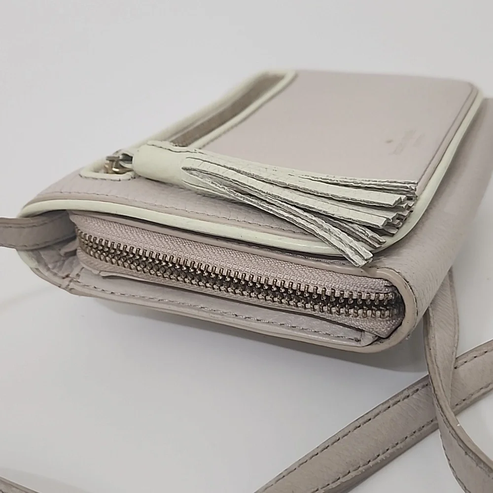 Kate Spade Chester Street Wallet Crossbody Clutch